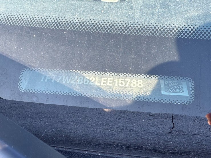 2020-ford-f250-xl-image-19