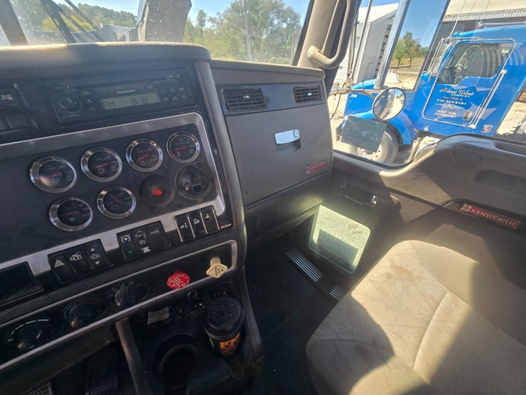 2008-kenworth-t800-image-50