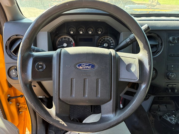 2013-ford-f350-image-63
