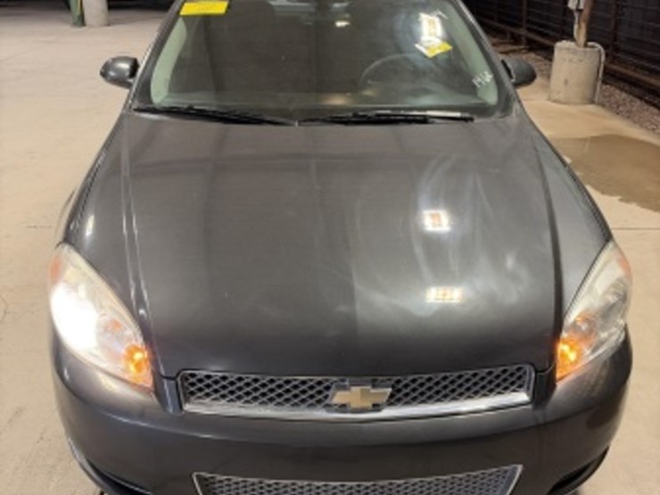 2014-chevrolet-impala-sdn-image-3