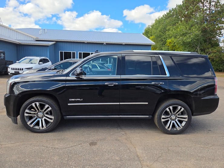 2019-gmc-yukon-image-2