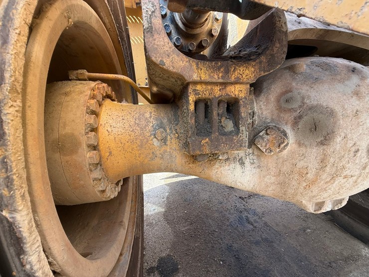 2017-caterpillar-988k-image-23