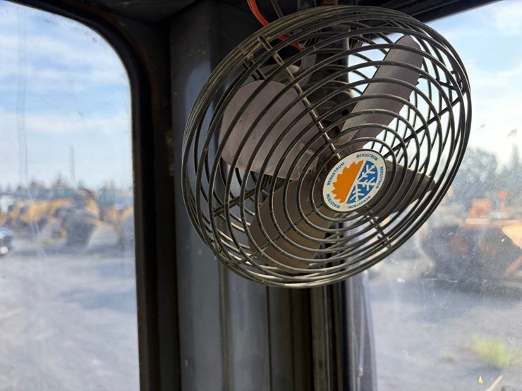 2000-new-holland-rg80-image-66