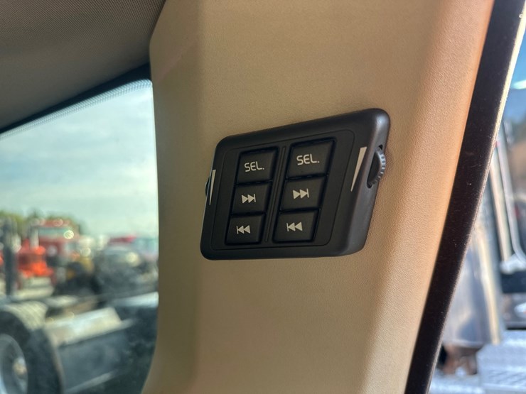2004-volvo-xc90-image-26