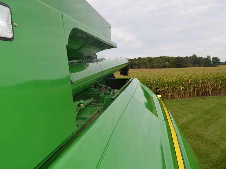 2012-john-deere-s550-image-75