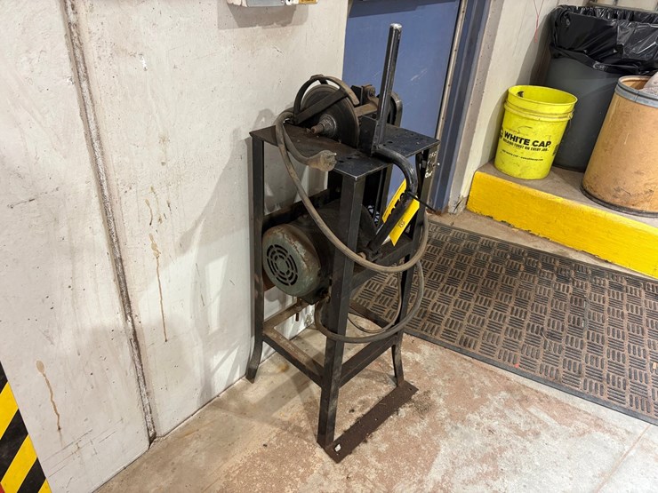 #3232-•-wissota-model-2-hose-cutter-image-2