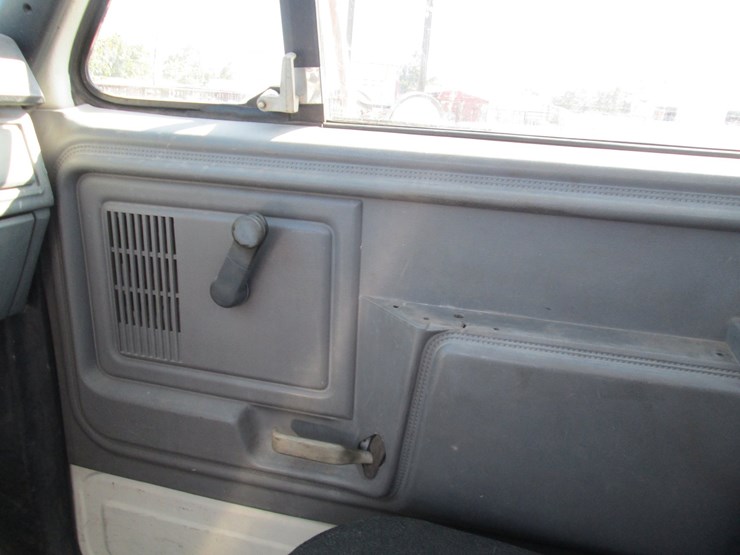 1995-ford-ft900-image-31