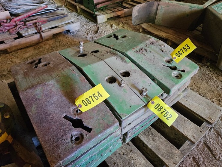#8752-•-john-deere-front-slab-weights-image-3