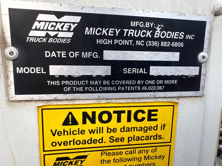 #6072-•-mickey-14'-service-bed-image-6