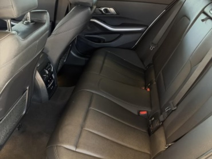 2021-bmw-330i-sdn-image-29