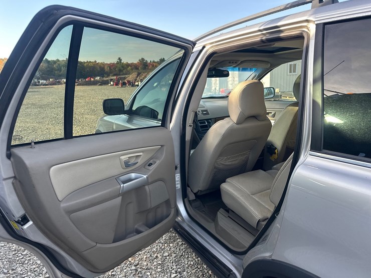 2004-volvo-xc90-image-23