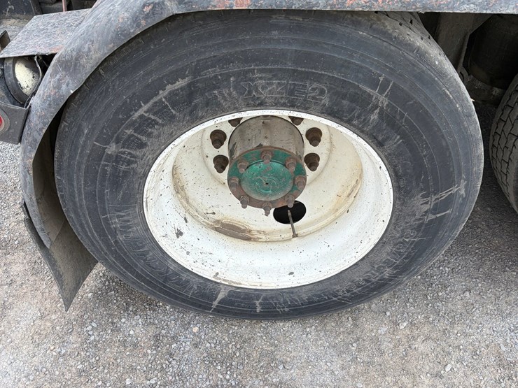 1996-cummins-m11-image-103