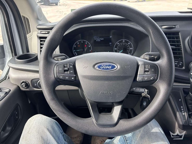 2020-ford-transit-image-13