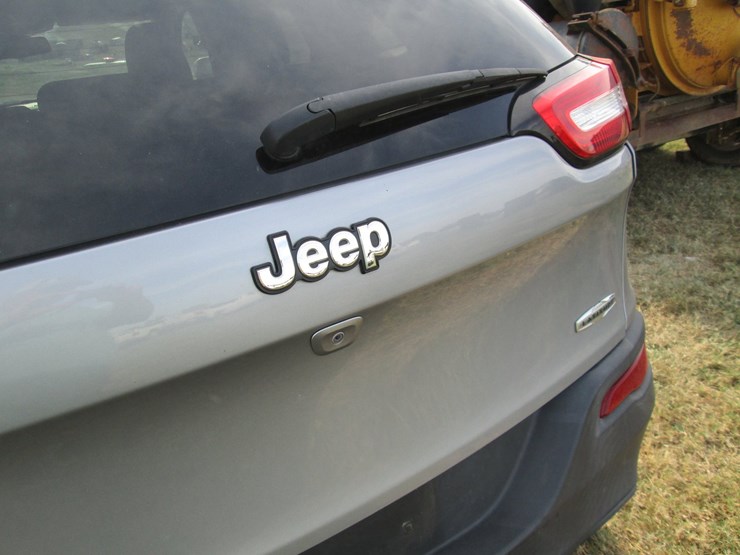 2014-jeep-cherokee-image-7