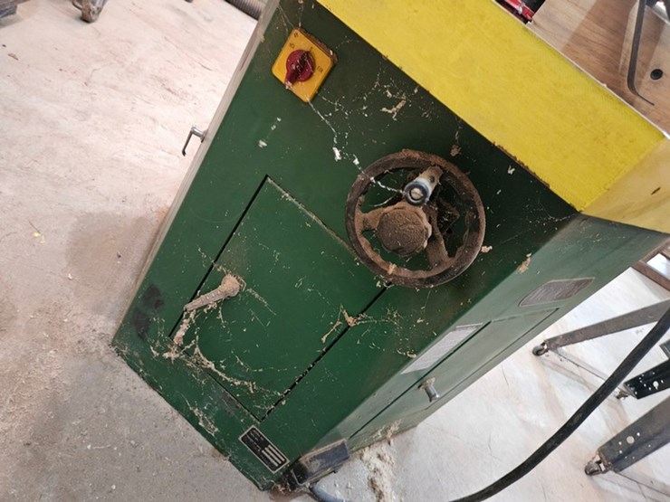 #8714-•-router-and-jointer-table-image-12