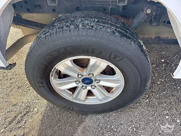 2015-ford-f150-image-25