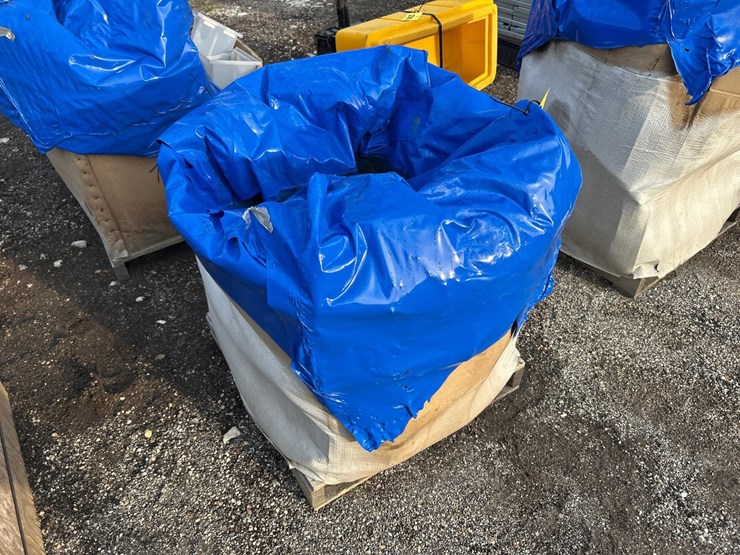 #2786-•-box-of-hardware-bins-image-1