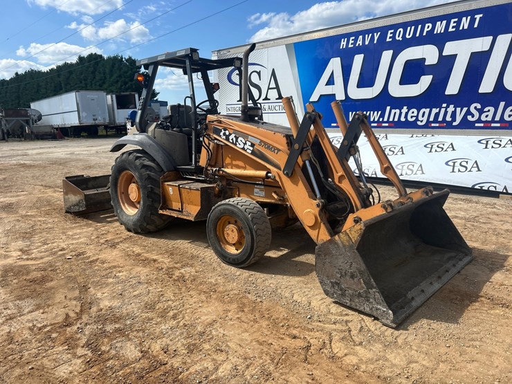 #2483-•-2009-case-570mxt-series-3-skip-loader-image-7