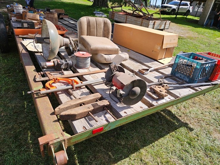 #8000-•-live-on-the-ground-only-items-image-1