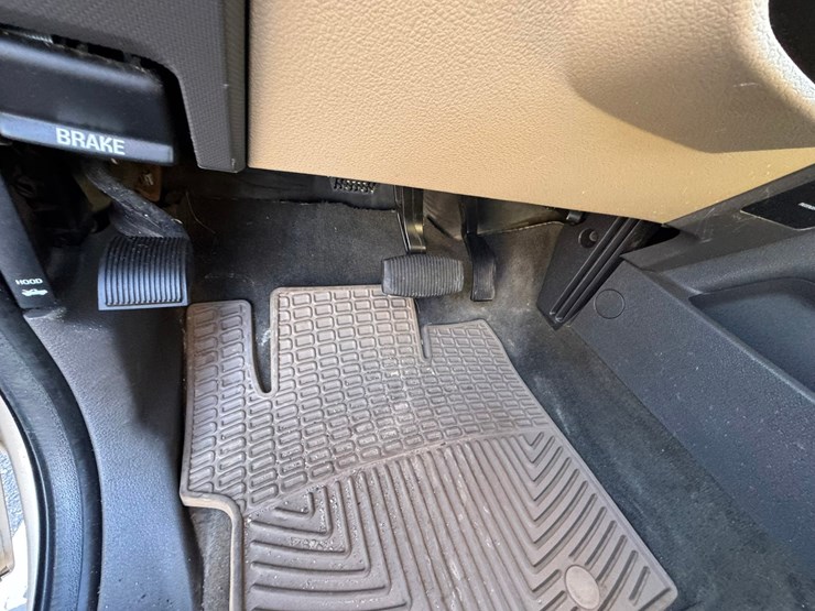 2012-ford-f350-image-43