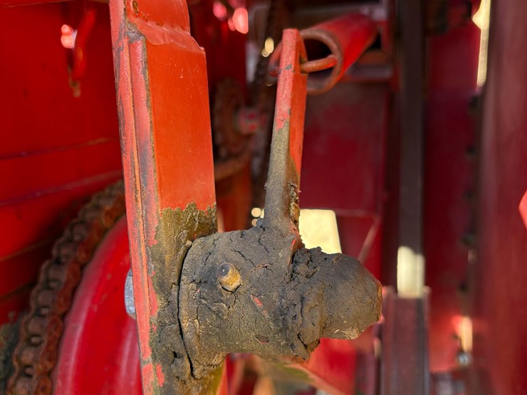 massey-ferguson-9120-image-17