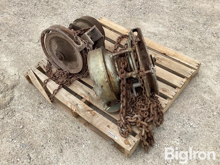 yale-spur-geared-chain-hoist-image-1