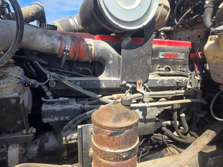 2001-kenworth-t800-image-22