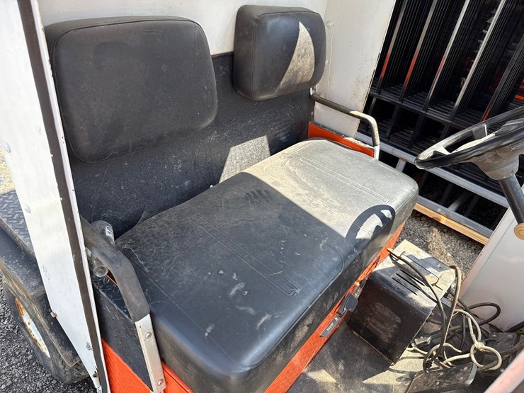 #6082-•-ez-go-electric-cart-image-6
