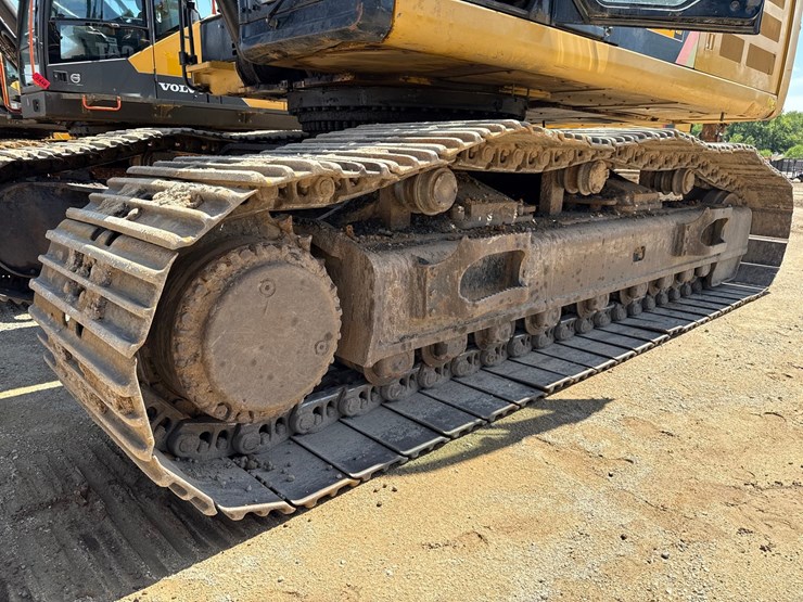 2012-caterpillar-c13-image-90