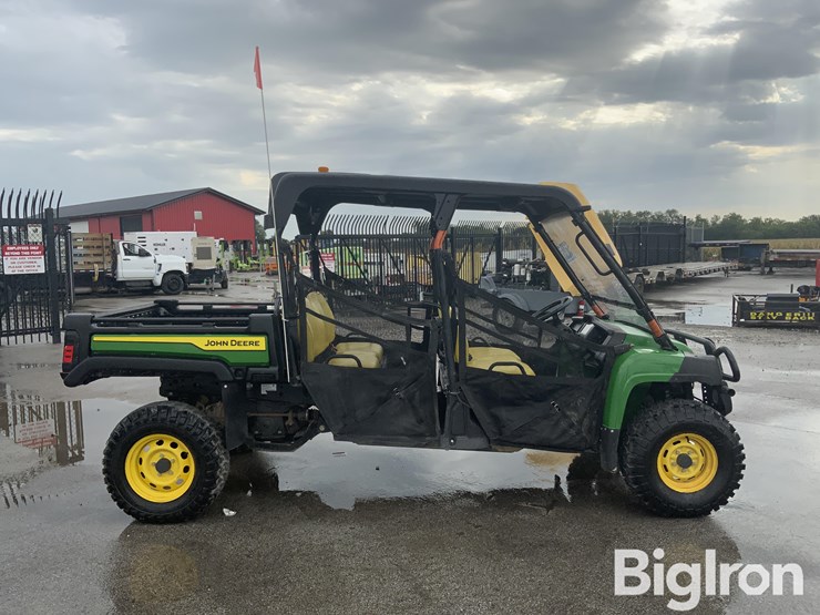2022-john-deere-gator-image-4