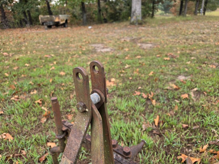#25270-•-ferguson-2-bottom-plow-image-15