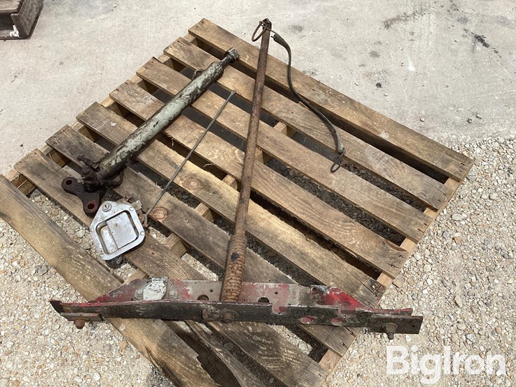 pogo-stick-w/-kenworth-left-hand-door-latch,-k100-cab-cyl-image-2