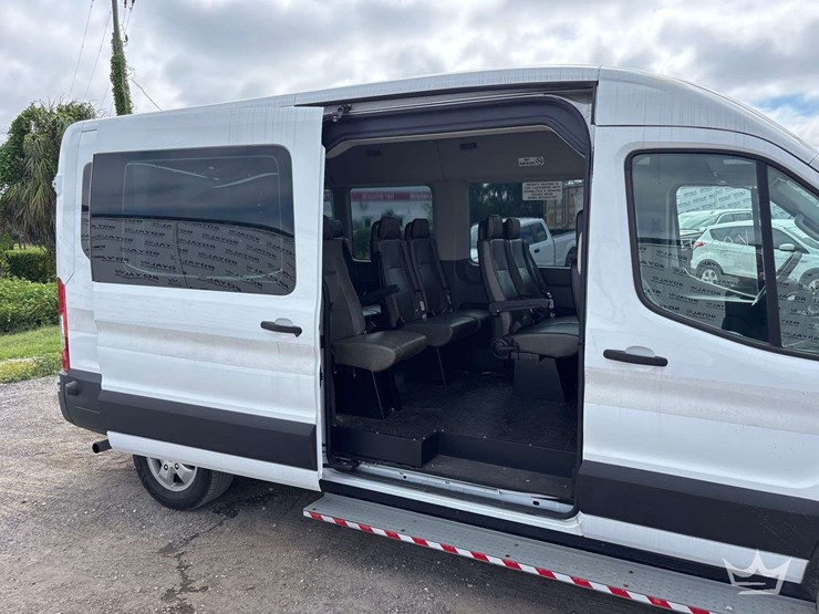 2020-ford-transit-image-21