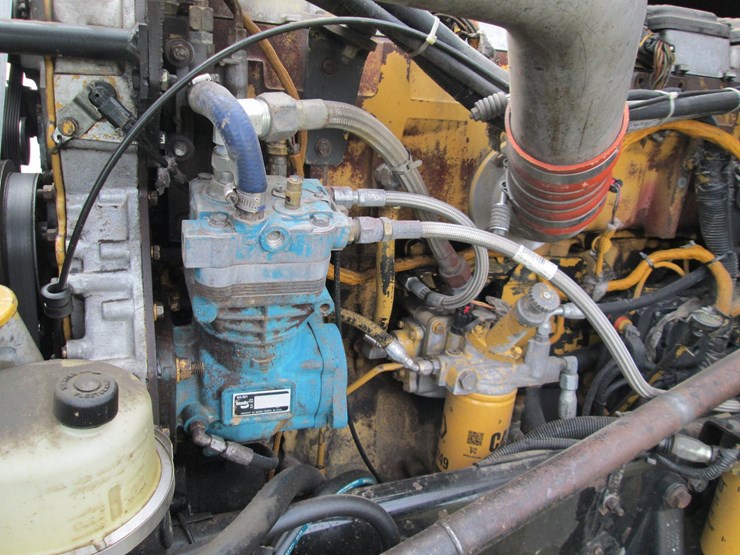 2006-peterbilt-379-image-24