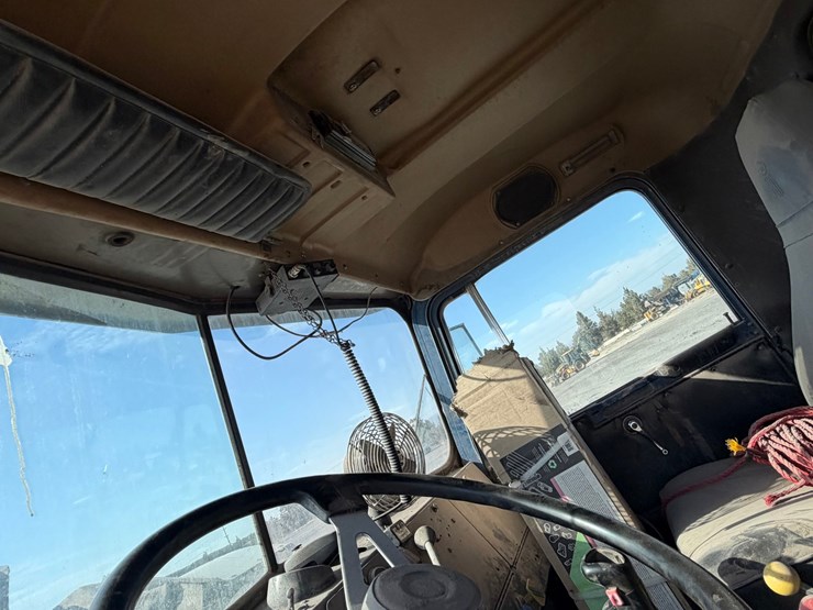 #2532-•-kenworth-w928-tandem-axle-dump-truck-image-56
