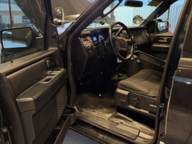 2017-ford-expedition-image-26