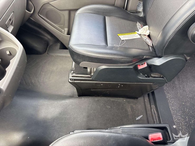 2020-ford-transit-image-18