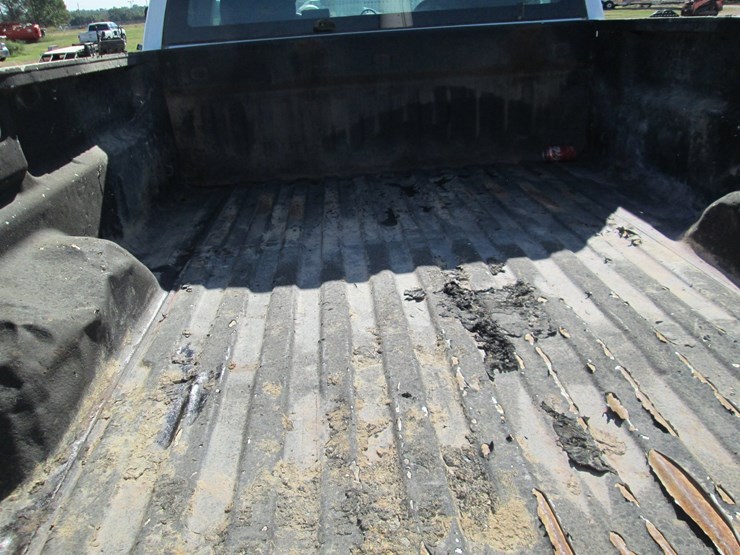 2013-gmc-2500hd-image-9
