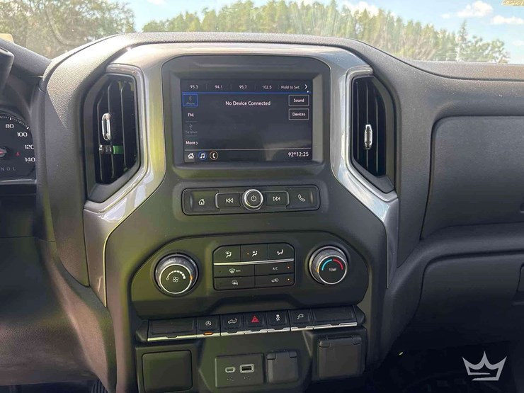 2022-chevrolet-silverado-1500-image-18