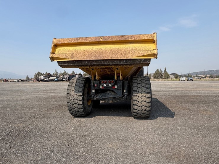 2016-komatsu-hm400-5-image-5
