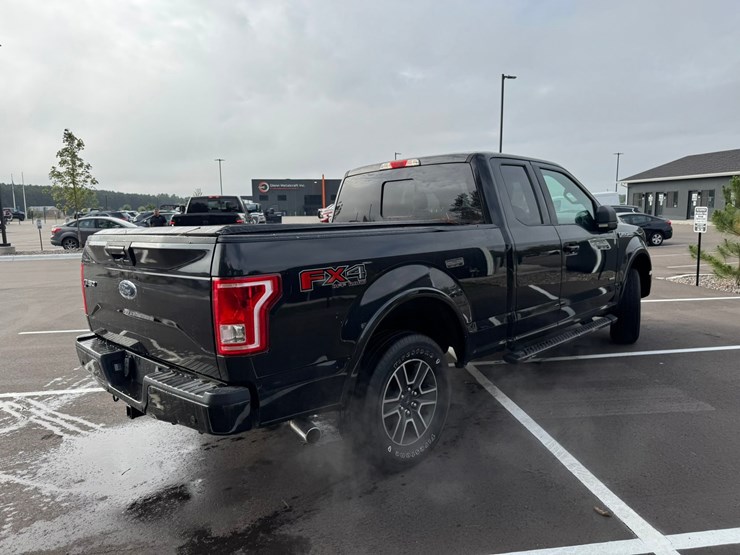 2015-ford-f150-xlt-image-5