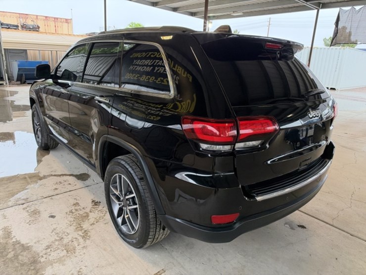2019-jeep-cherokee-image-7