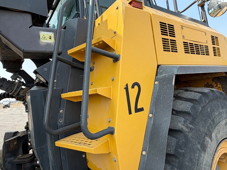 2016-komatsu-hm400-5-image-27