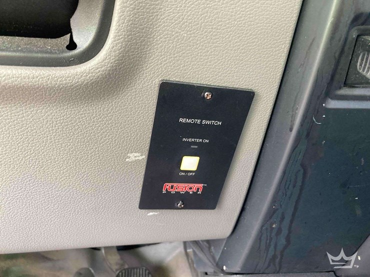 2017-ford-f150-image-19