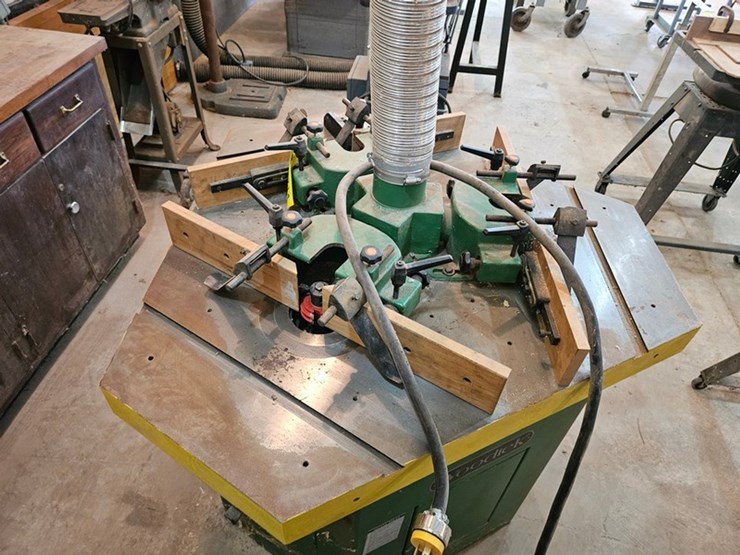 #8714-•-router-and-jointer-table-image-3
