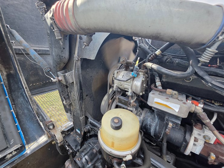 2006-peterbilt-379-image-28
