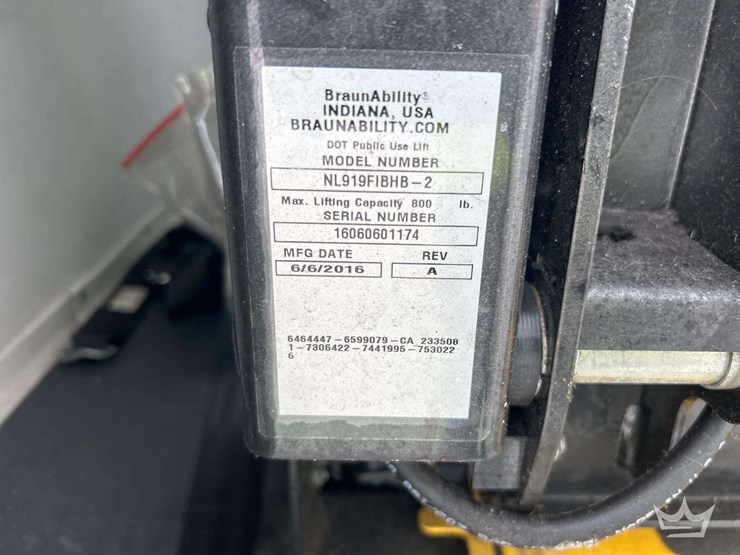 2017-ford-e450-image-19