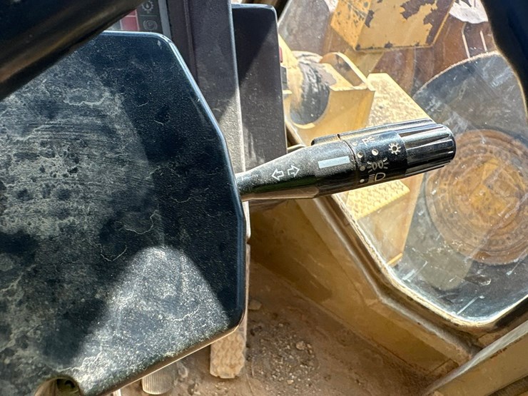 komatsu-wa500-1le-image-96
