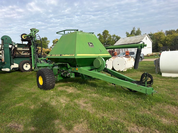 john-deere-777-image-6