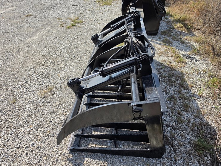 #25302-•-skid-steer-brush-grapple-image-2